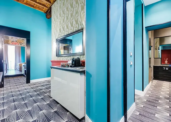 The French Suites By Oneup Hospitality